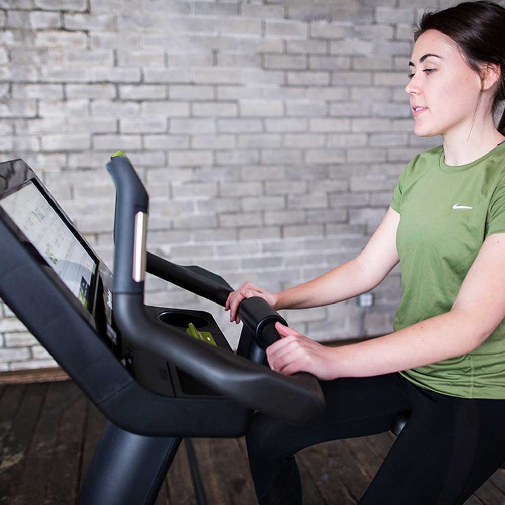 SportsArt C576U-16 Status Senza Upright Cycle