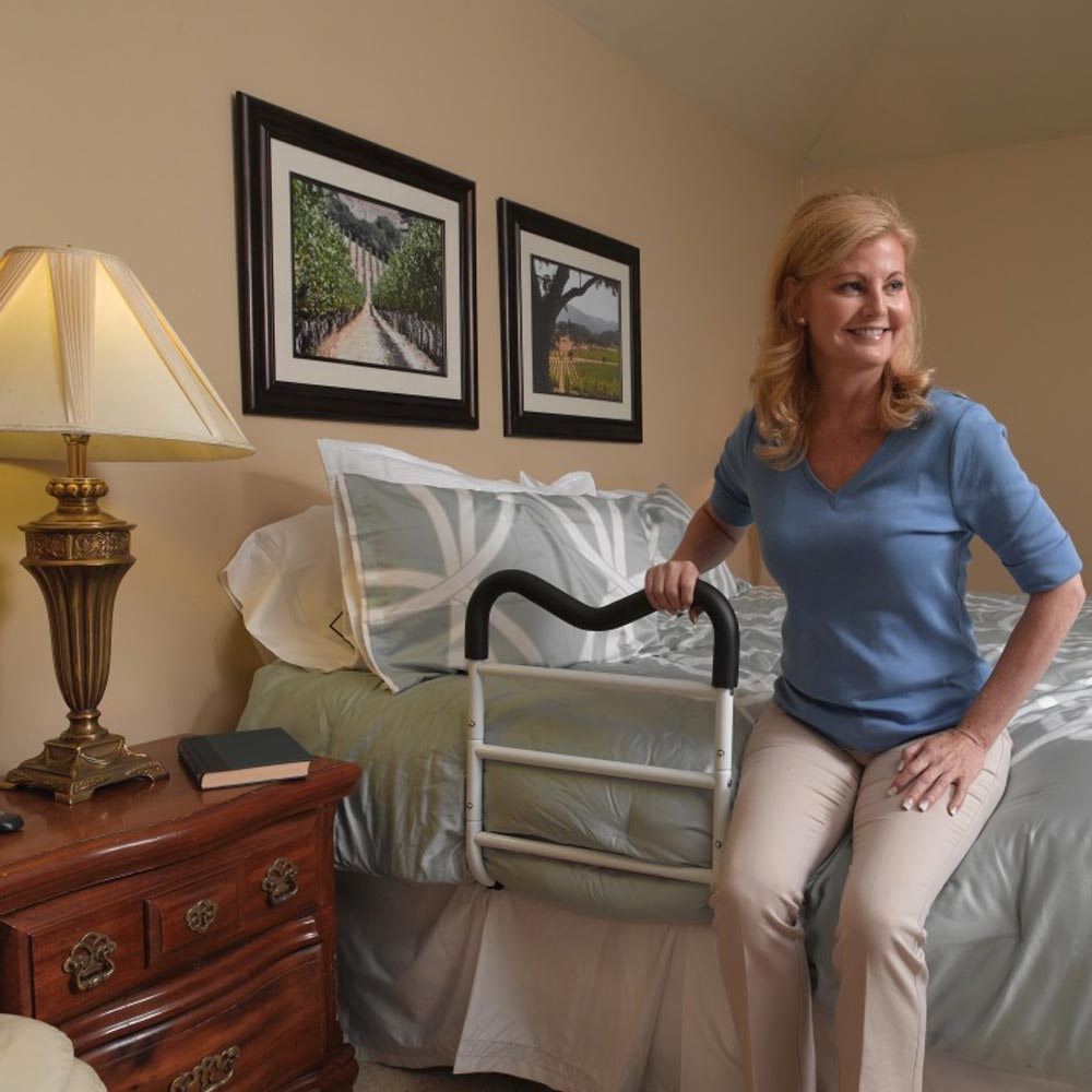 Drive Medical M-Rail Home Bed Assist Handle with Pouch – Reliable Bed Support for Enhanced Safety